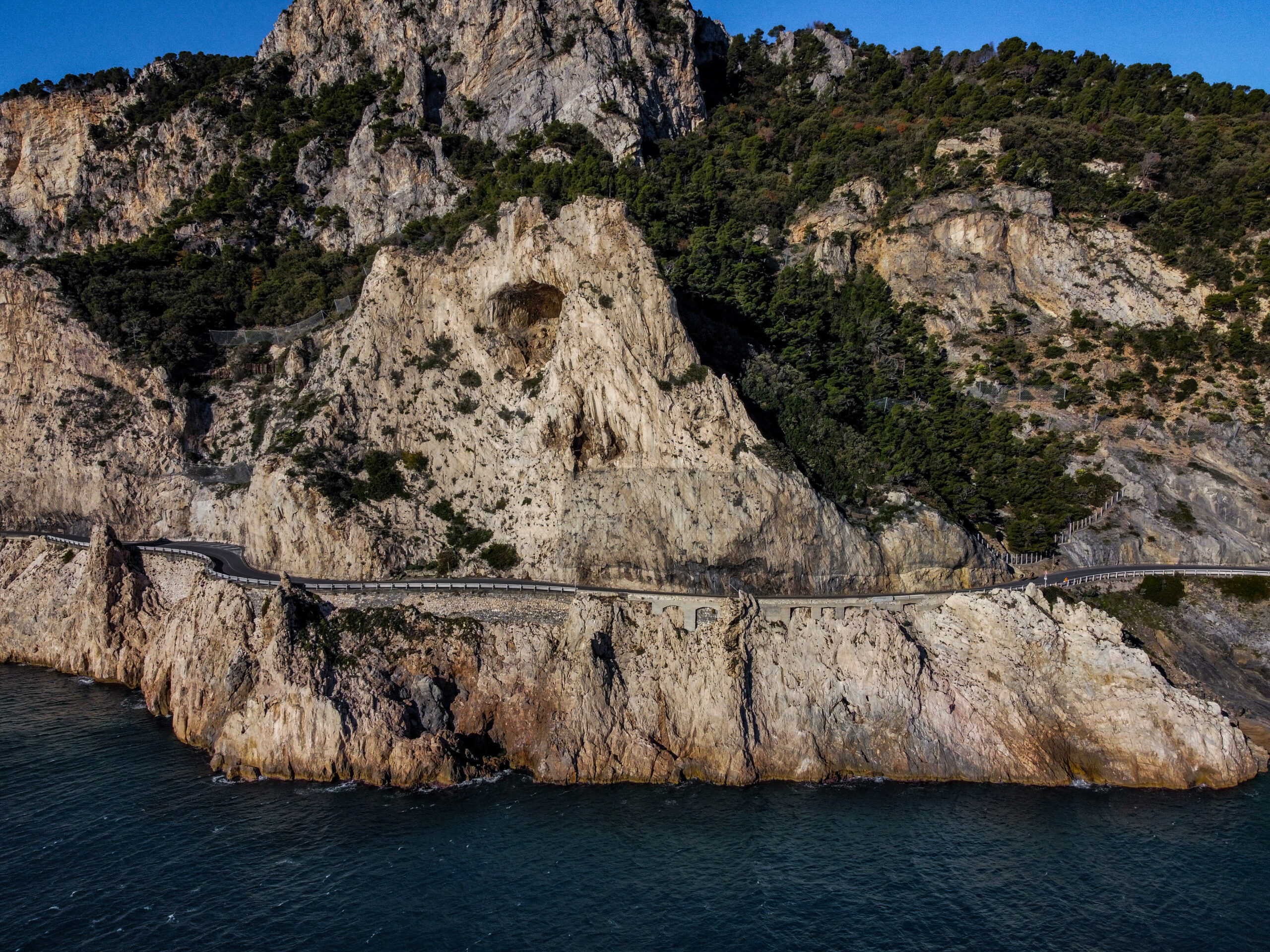 "Cercando sul mare" in tutto il suo sviluppo