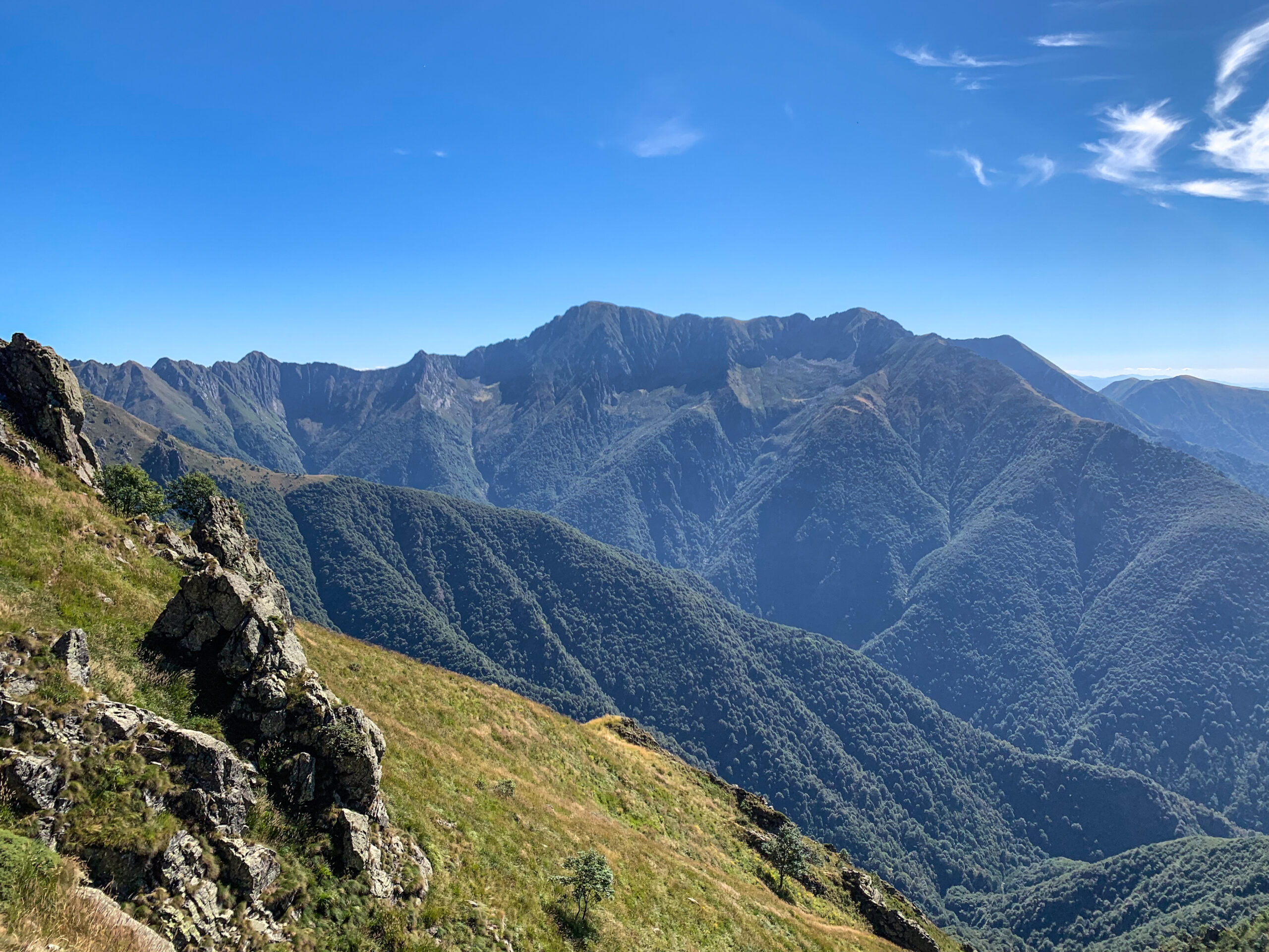 Vista verso il monte Zeda e la cresta percorsa il primo giorno