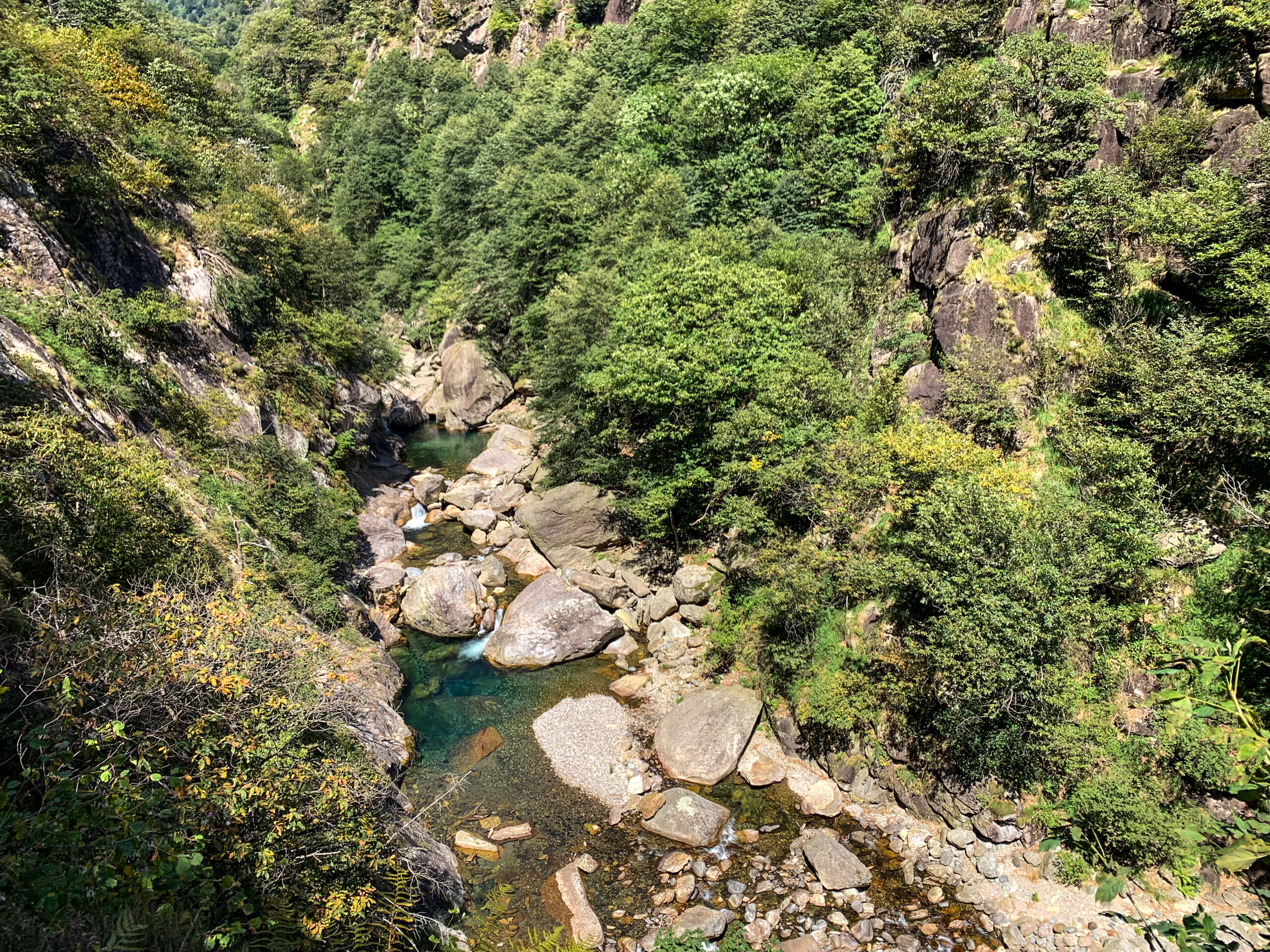 Piscine naturali sulla via per Cicogna